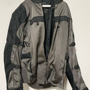 Xelement Men's 'Venture' Black with Gray Tri-Tex and Mesh Jacket with X-Armor